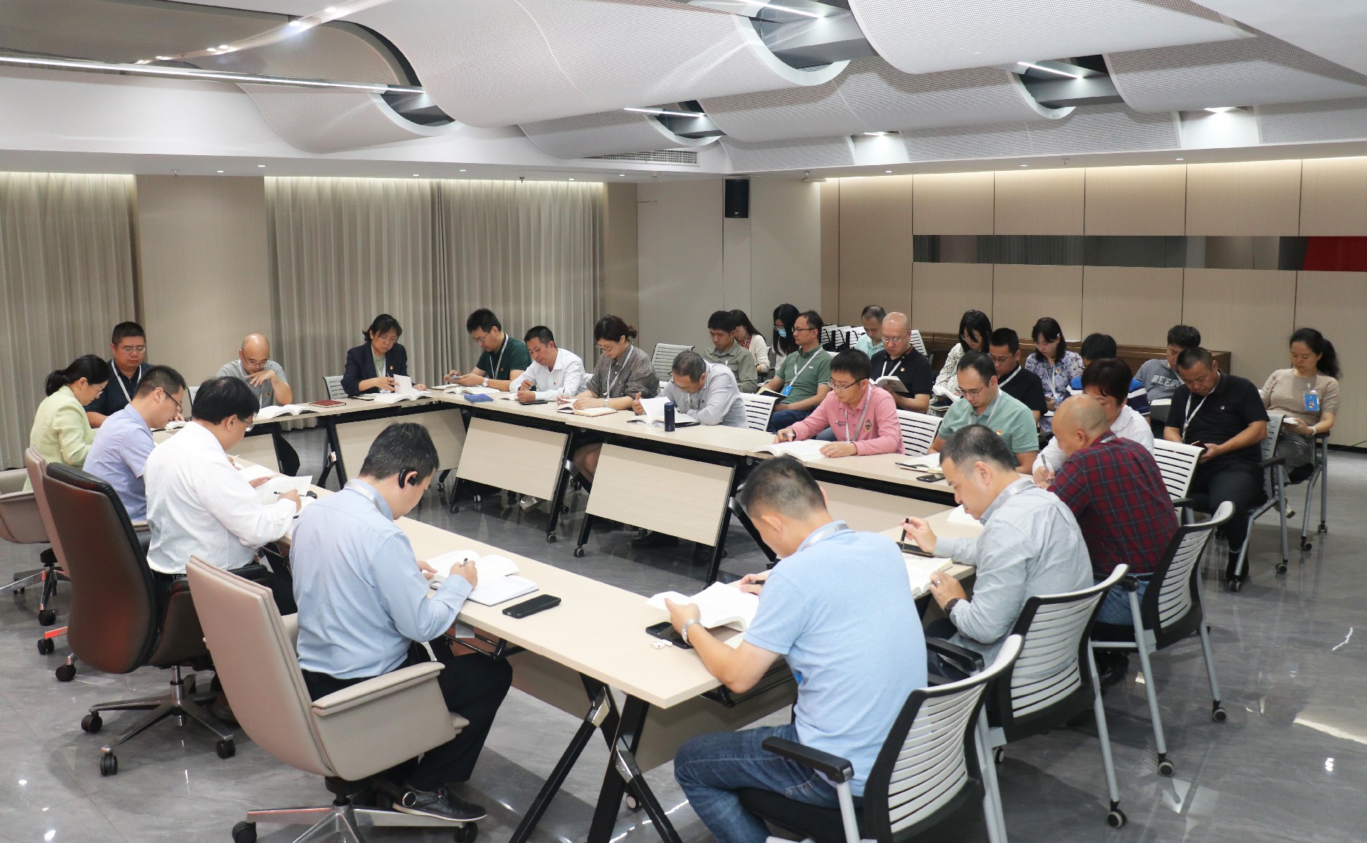 1761526548766845.jpg 1761526548766845.jpg